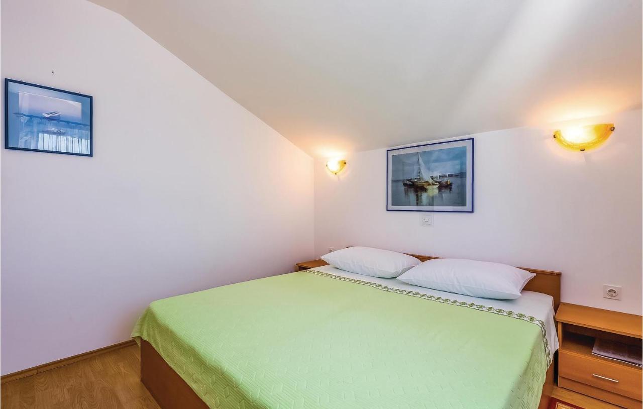 Lovely Apartment In Krk With Wifi Brzac Εξωτερικό φωτογραφία