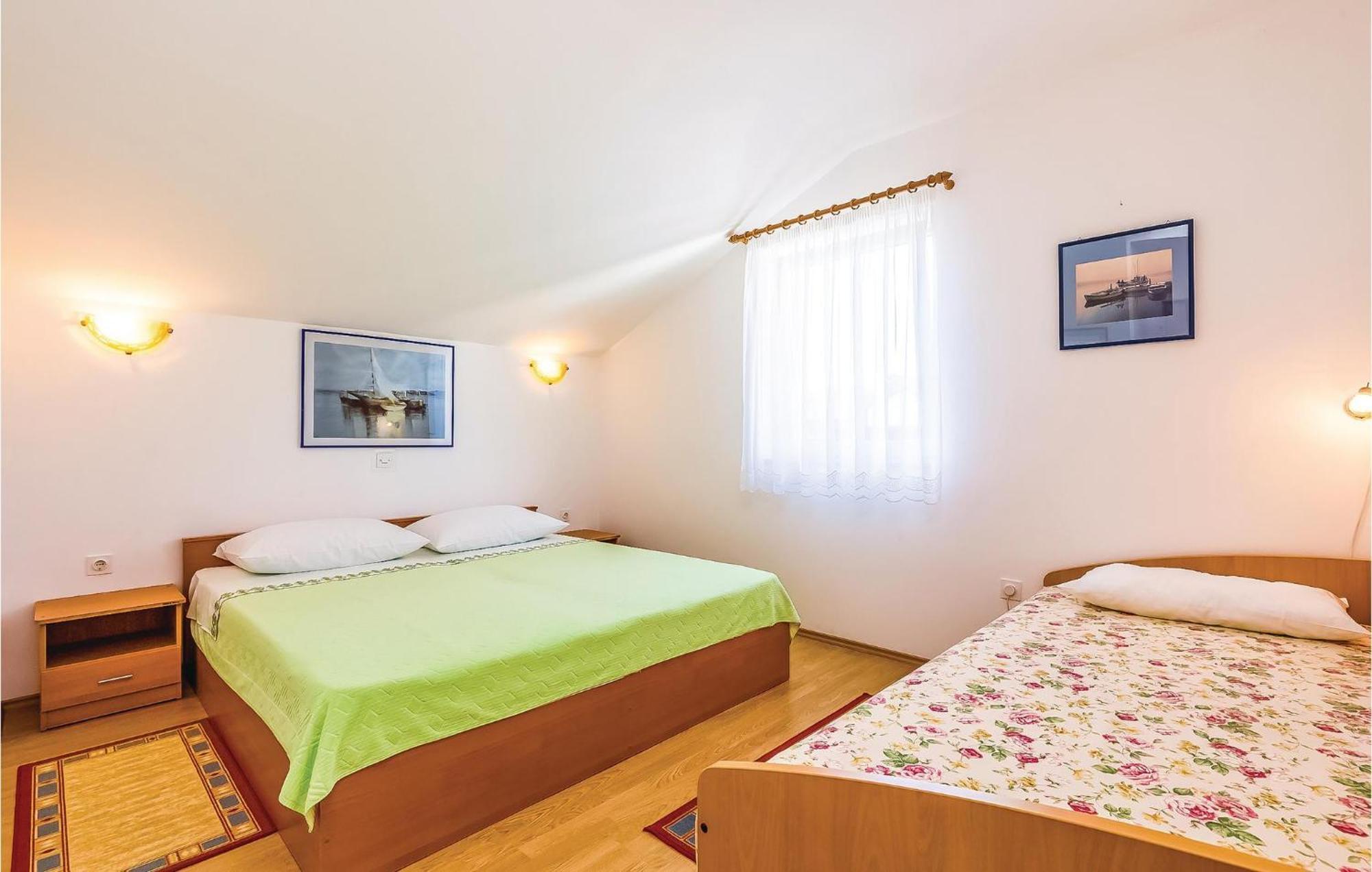 Lovely Apartment In Krk With Wifi Brzac Εξωτερικό φωτογραφία