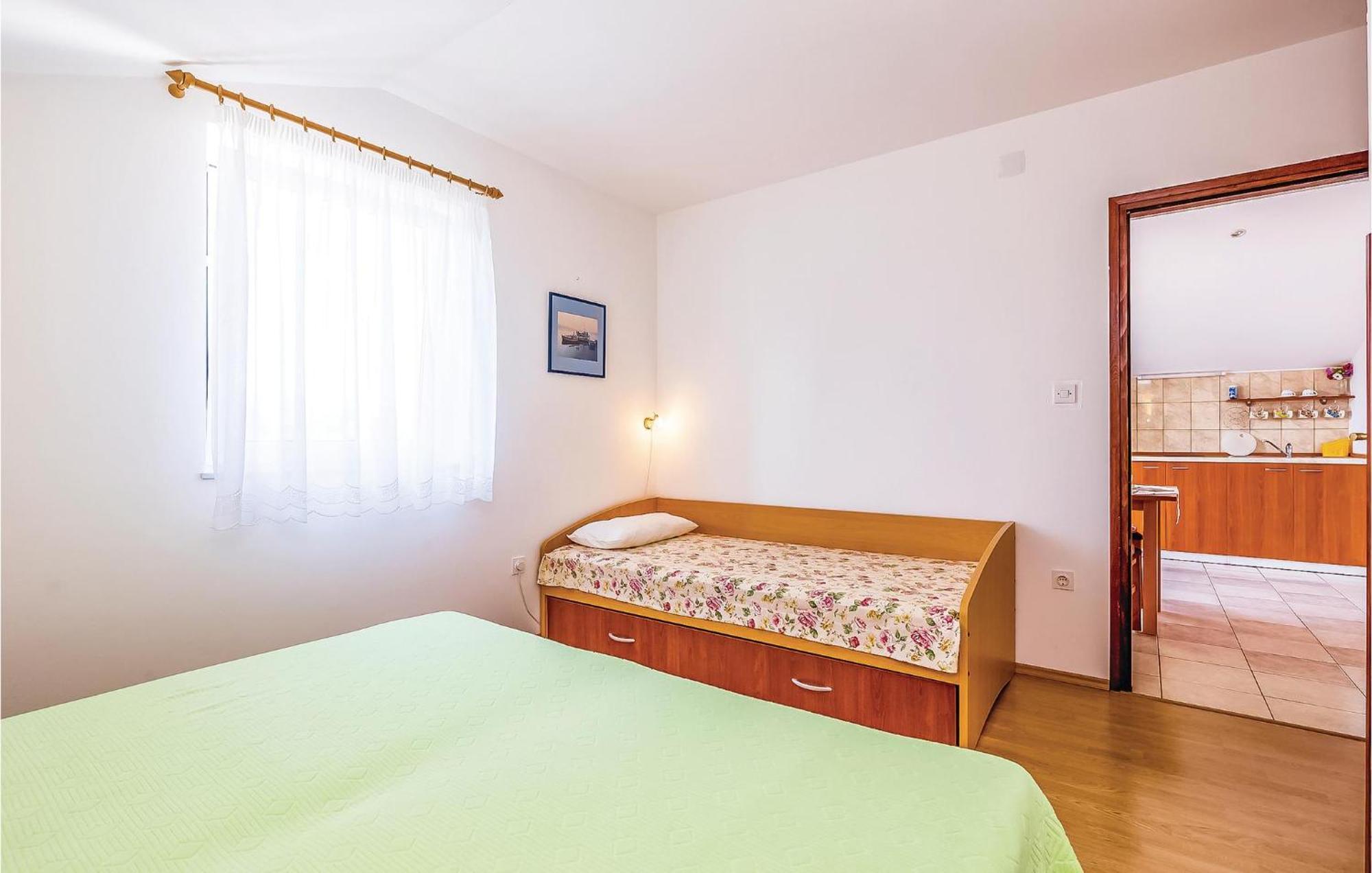 Lovely Apartment In Krk With Wifi Brzac Εξωτερικό φωτογραφία
